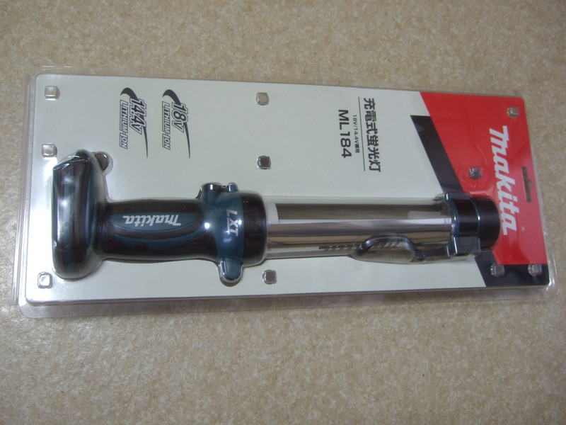 マキタ(Makita) 充電式蛍光灯 纏い ML184